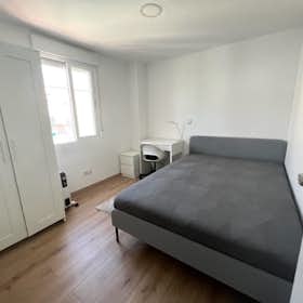 Private room for rent for €400 per month in Getafe, Calle Jiménez e Iglesias
