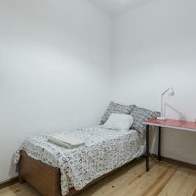 Private room for rent for €440 per month in Lisbon, Rua Filipe da Mata
