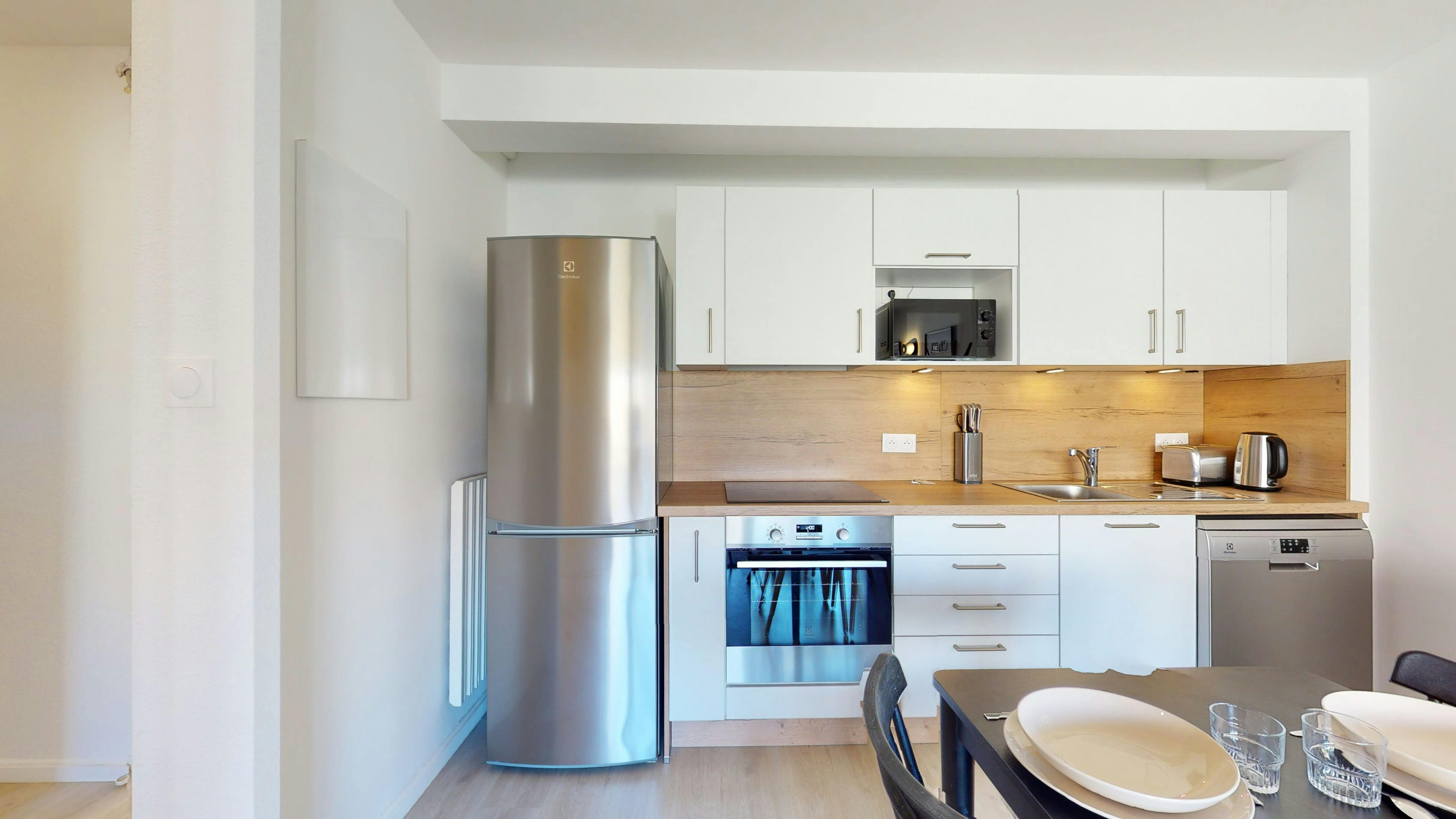 Single room Marseille, 1 bed, 12m² — photo 10