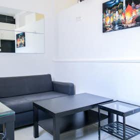 Private room for rent for €600 per month in Madrid, Calle de Leñeros