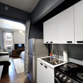 Apartament de închiriat pentru $17,000 pe lună în New York City, East 61st Street
