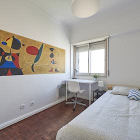 Private room for rent for €475 per month in Lisbon, Rua Conde Almoster