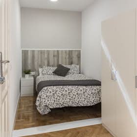 Private room for rent for €650 per month in Madrid, Calle del Conde de Romanones