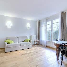 Studio for rent for €1,266 per month in Paris, Rue Arthur Rozier
