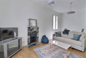 Lägenhet att hyra för 2 109 € i månaden i Paris, Villa Flore