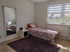 Private room for rent for SEK 7,002 per month in Göteborg, Malörtsgatan