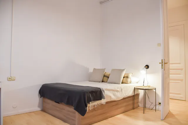 Private room in Carrer de Roger de Llúria, Barcelona (1359457) room image 2