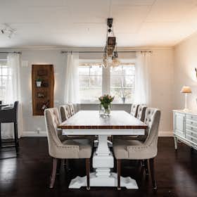 Haus for rent for 34.592 SEK per month in Åryd, Tallvägen