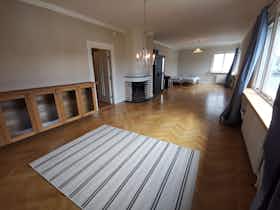 Private room for rent for SEK 10,500 per month in Göteborg, Lunnatorpsgatan