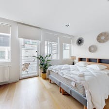 Apartment for rent for €960 per month in Brussels, Boulevard du Régent