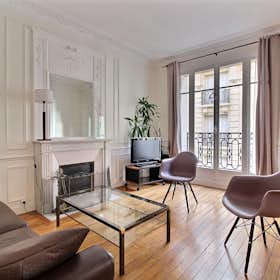 Apartment for rent for €2,916 per month in Neuilly-sur-Seine, Villa Blaise Pascal