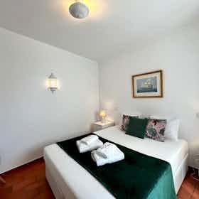 公寓 正在以 €1,112 的月租出租，其位于 Lagos, Rua da Praia