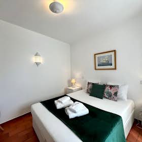 Apartment for rent for €1,112 per month in Lagos, Rua da Praia