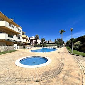 Apartment for rent for €1,590 per month in Albufeira, Quinta do Jolú