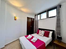 Apartment for rent for €999 per month in Albufeira, Rua Coronel Águas