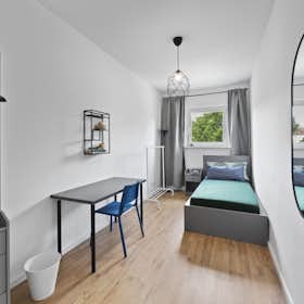 Private room for rent for €730 per month in Berlin, Rübelandstraße