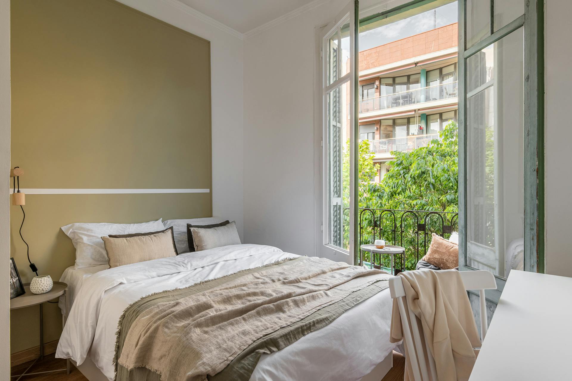 Carrer de Calàbria, Barcelona preview