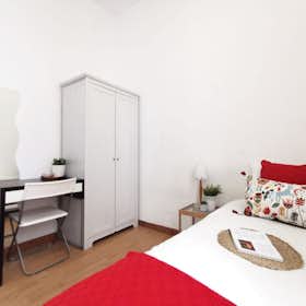 Private room for rent for €560 per month in Madrid, Calle de Redondilla