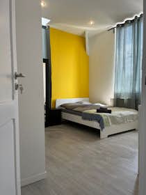 Приватна кімната за оренду для 495 EUR на місяць у Morlanwelz, Grand Rue