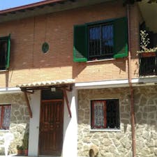 House for rent for €900 per month in Nemi, Via Valle Petrucola