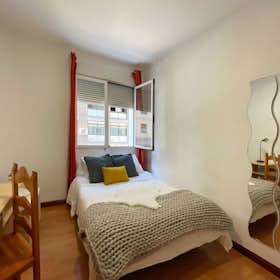 Private room for rent for €600 per month in Madrid, Calle de Joaquín María López