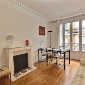 Apartment for rent for €2,438 per month in Paris, Rue Geoffroy-Saint-Hilaire