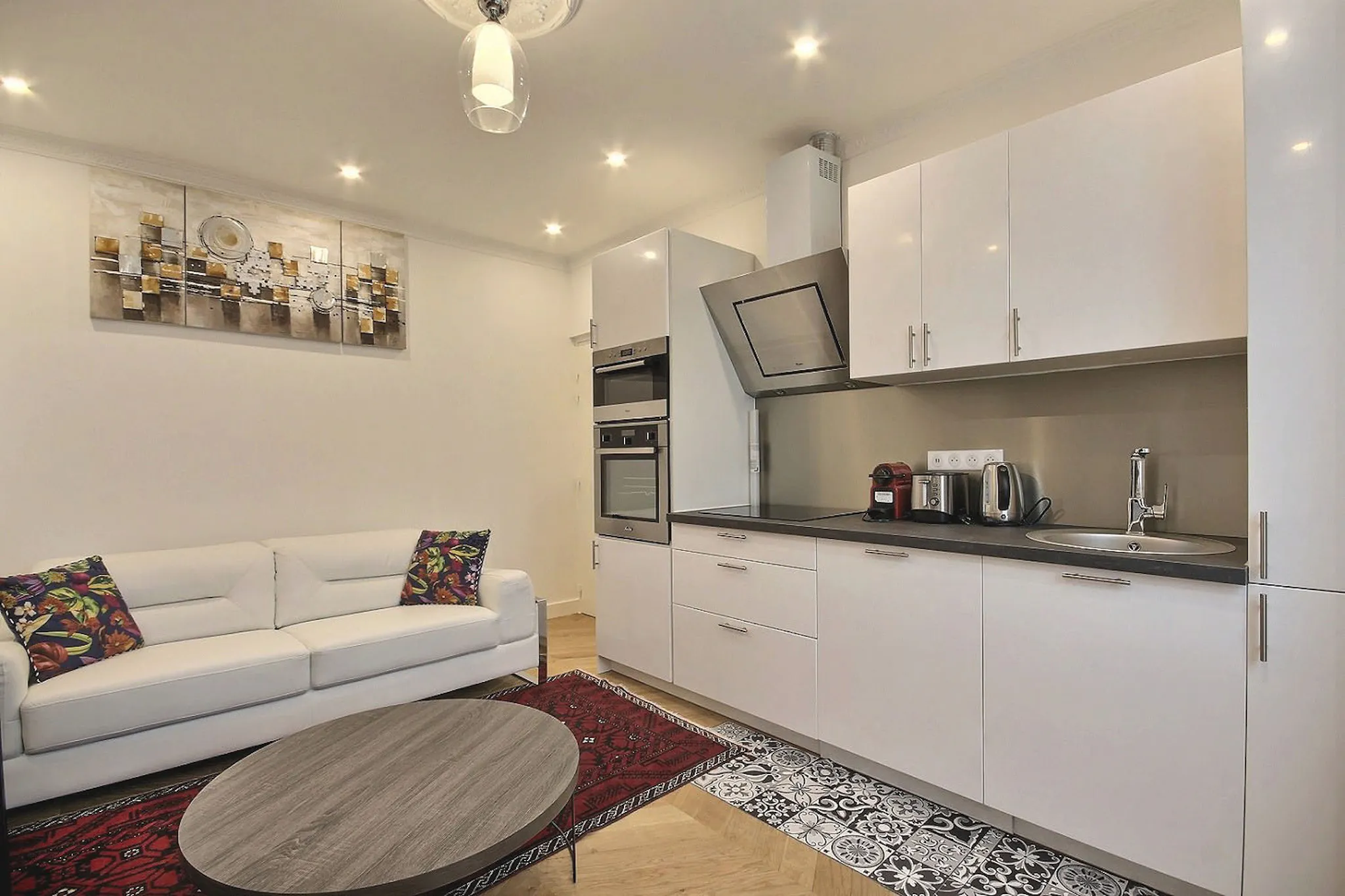 Rue de Dunkerque, Paris preview