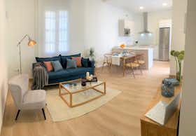 Apartment for rent for €1,200 per month in Sevilla, Calle Juan de Juanes