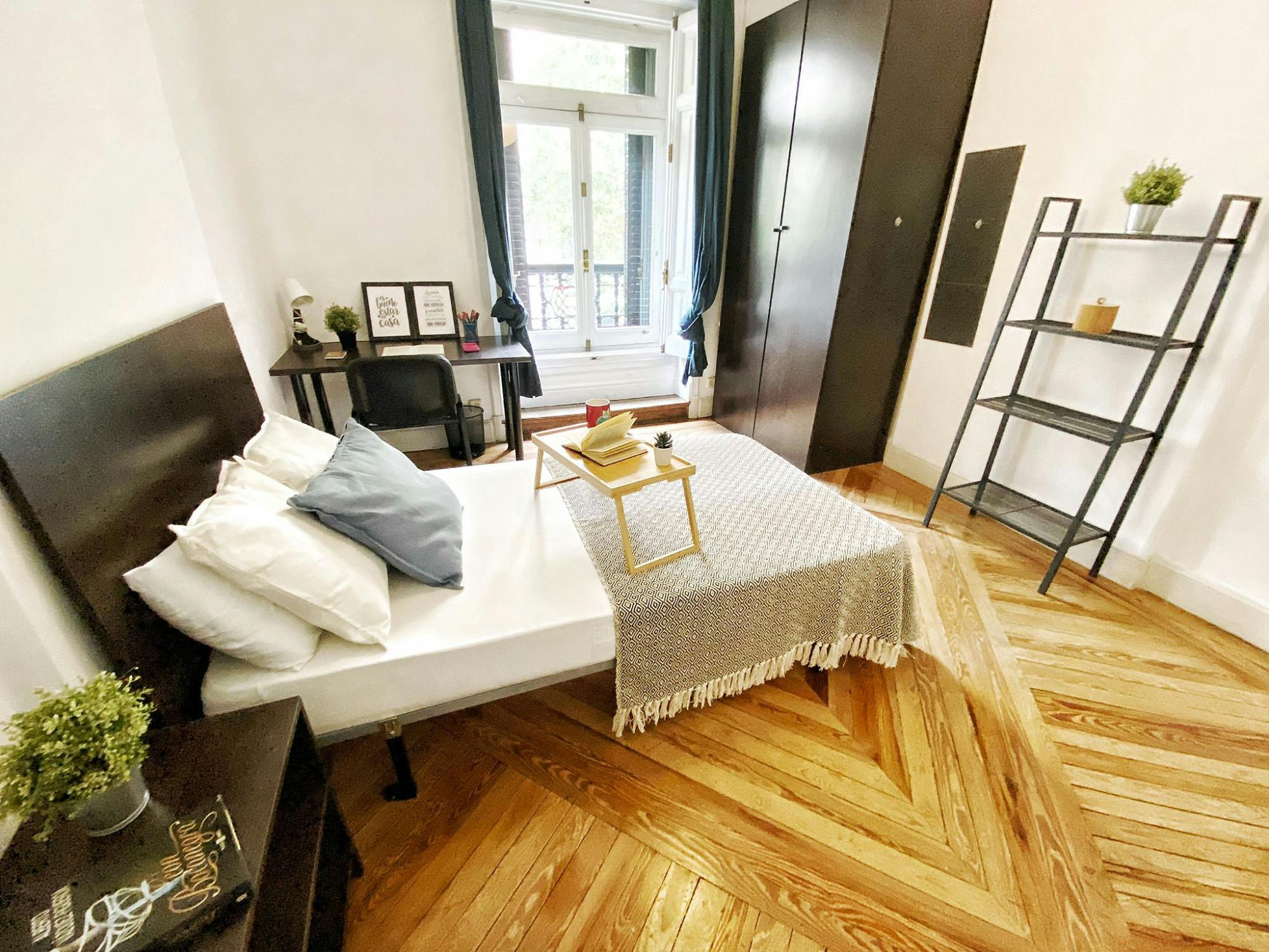 Single room Madrid — photo 2