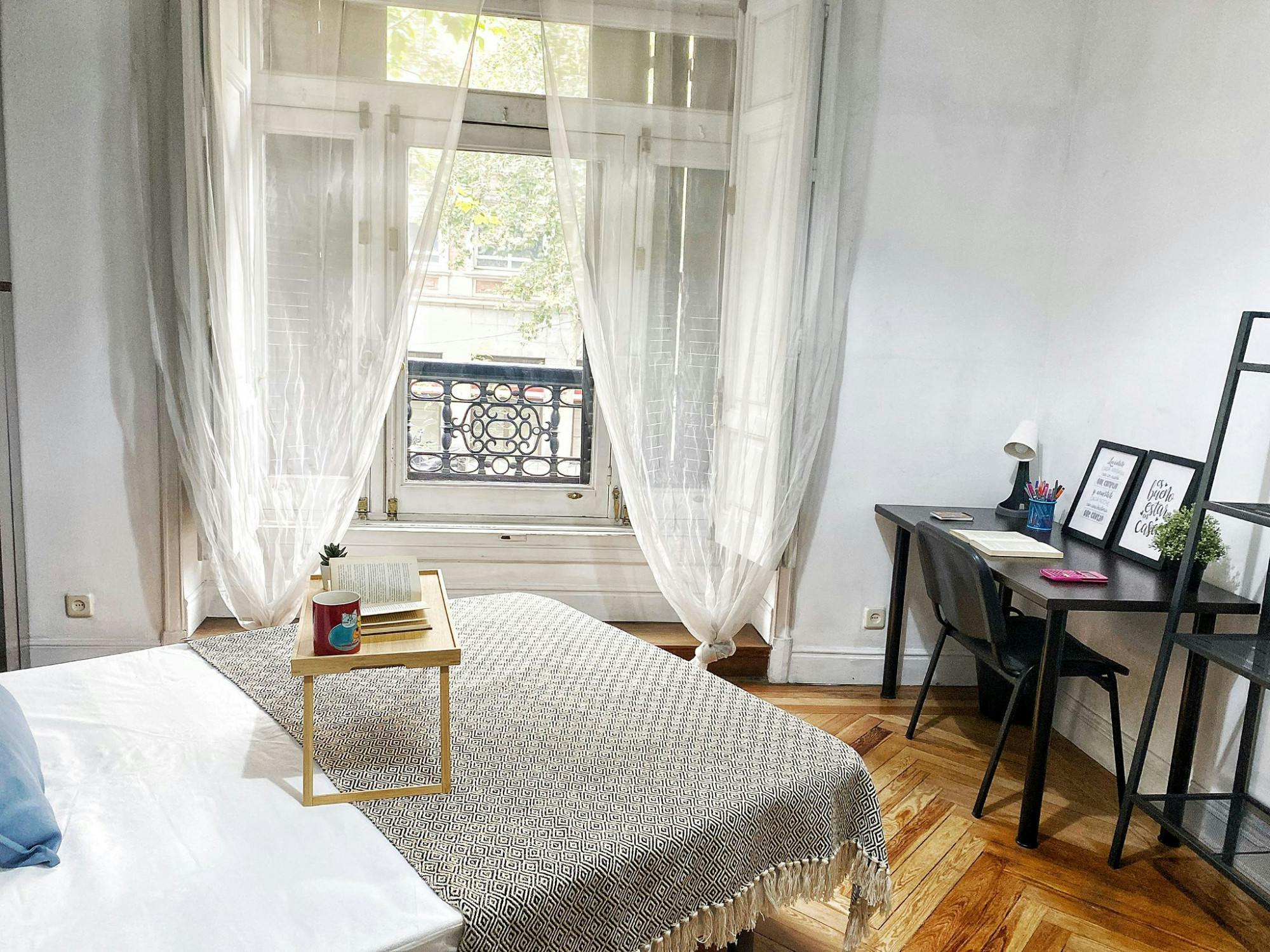 Single room Madrid — photo 4