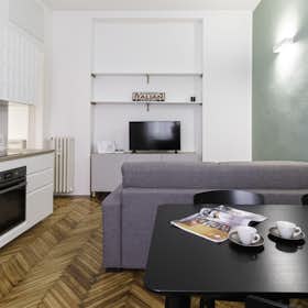 Apartment for rent for €2,000 per month in Milan, Via Cesare Saldini