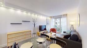 Private room for rent for €745 per month in Saint-Ouen-sur-Seine, Rue du Landy