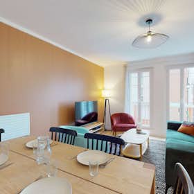 Отдельная комната сдается в аренду за 615 € в месяц в Gennevilliers, Rue Félicie