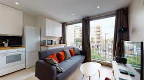 Habitación privada en alquiler por 523 € al mes en Bois-Colombes, Avenue d'Argenteuil