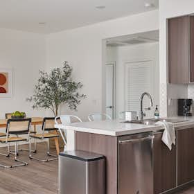 Privé kamer te huur voor $1,275 per maand in Los Angeles, N Norton Ave