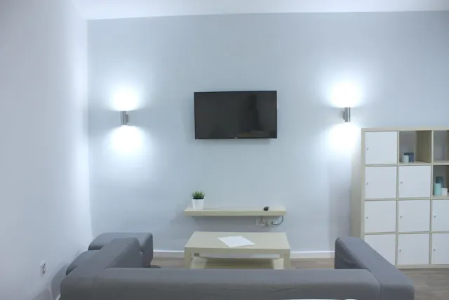 Private room in Calle de Valencia, Madrid (1374459) room image 10