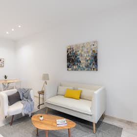 Apartment for rent for €1,795 per month in Barcelona, Carrer del Rosselló
