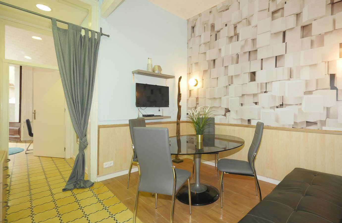 preview gallery tile