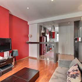 Apartment for rent for €1,482 per month in Paris, Rue des Trois Frères