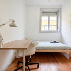 Chambre privée for rent for 400 € per month in Lisbon, Travessa de Santa Marta