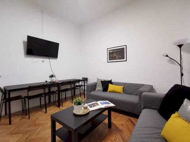 Private room in Calle de Preciados, Madrid (1376403) room image 2