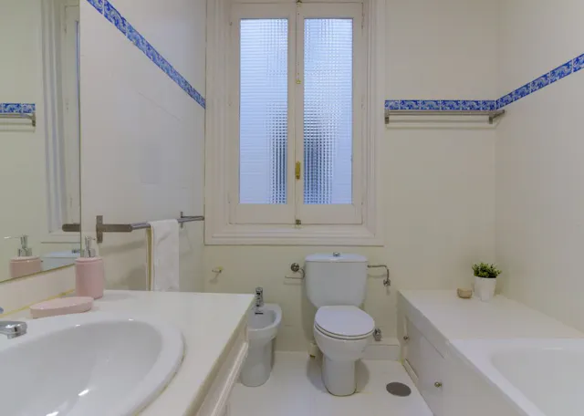 Private room in Calle de Valenzuela, Madrid (1377254) room image 28