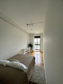 Private room for rent for €550 per month in Madrid, Calle de Marcelo Usera