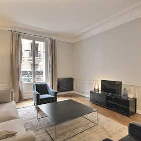 Apartment for rent for €3,710 per month in Paris, Rue des Belles Feuilles