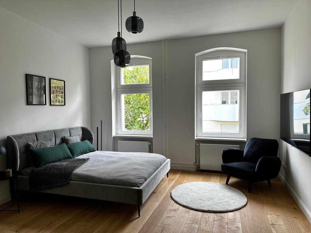 Studio for rent for €1,450 per month in Berlin, Herrnhuter Weg
