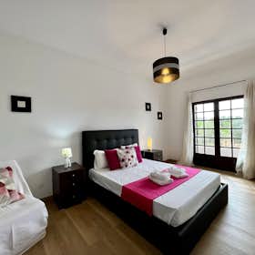 Lägenhet att hyra för 1 006 € i månaden i Silves, N124-1