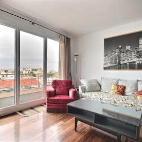 Apartment for rent for €2,332 per month in Paris, Avenue du Maine