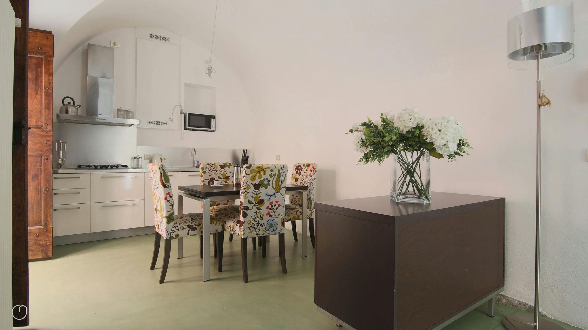 Apartment for rent for €1 per month in Torno, Via Bartolomeo De Benzi