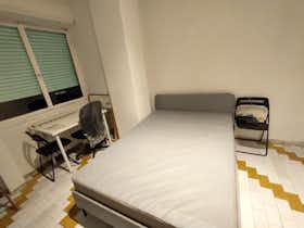 Apartment for rent for €649 per month in Rome, Via di San Romano