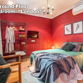 Private room for rent for €650 per month in Madrid, Calle de la Araucaria